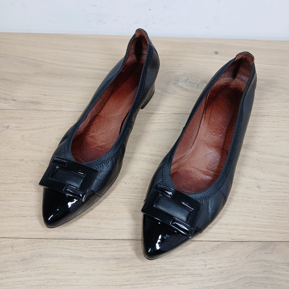 Hispanitas Pumps Women 9 Black Leather Patent Toe Low Heel Dress Shoes